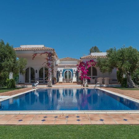 Resort Villas Andalucia بينالوب كاساس فِييخاس المظهر الخارجي الصورة