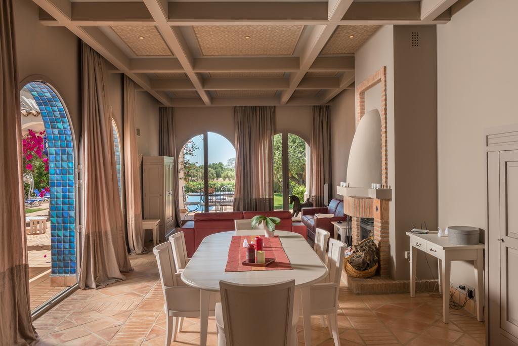 Resort Villas Andalucia بينالوب كاساس فِييخاس المظهر الخارجي الصورة
