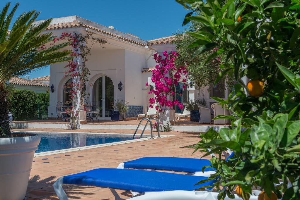 Resort Villas Andalucia بينالوب كاساس فِييخاس المظهر الخارجي الصورة
