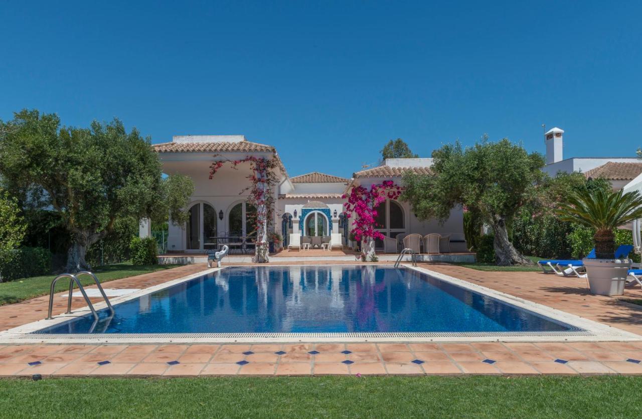 Resort Villas Andalucia بينالوب كاساس فِييخاس المظهر الخارجي الصورة