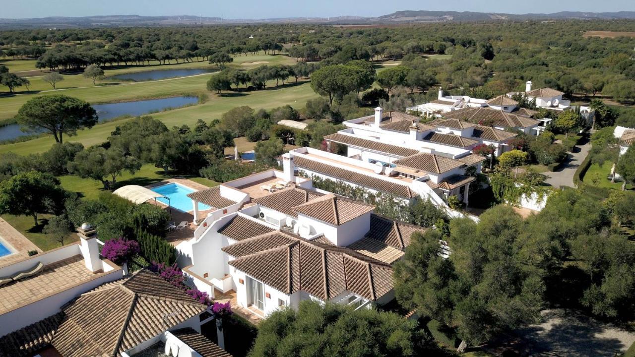 Resort Villas Andalucia بينالوب كاساس فِييخاس المظهر الخارجي الصورة